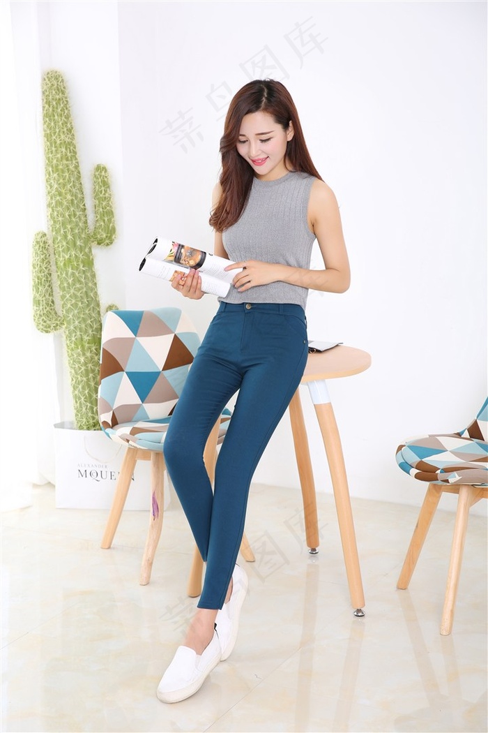 黄蓉在青楼被四个龟奴调教